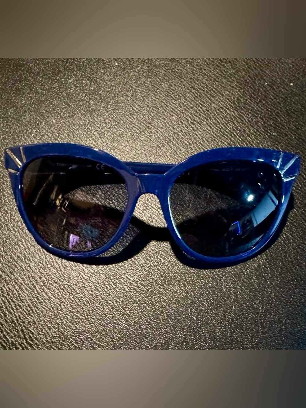 Tory Burch Navy Cat-Eye Sunglasses-Like New!